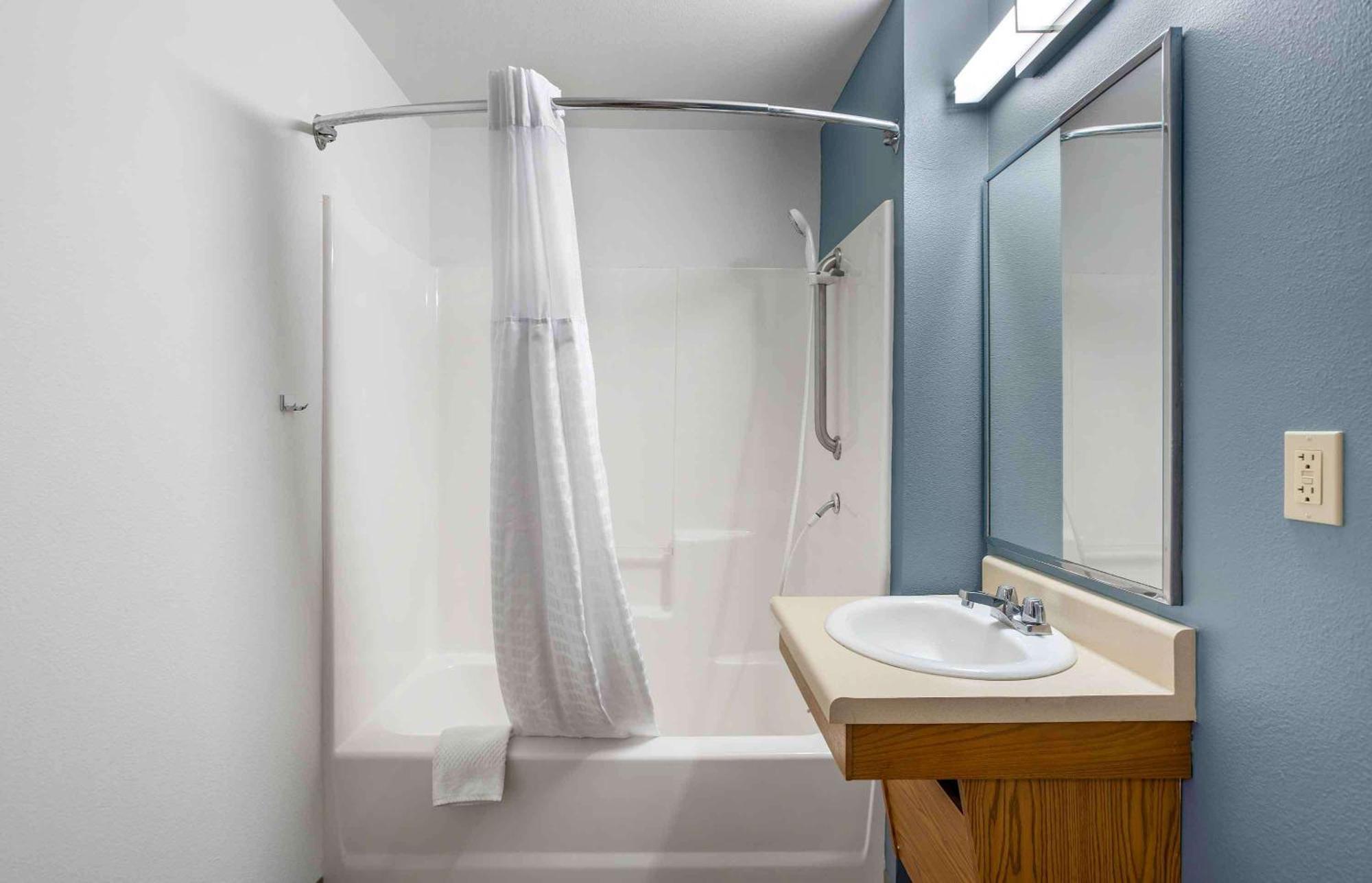 Extended Stay America Select Suites - Wichita - Airport Bagian luar foto