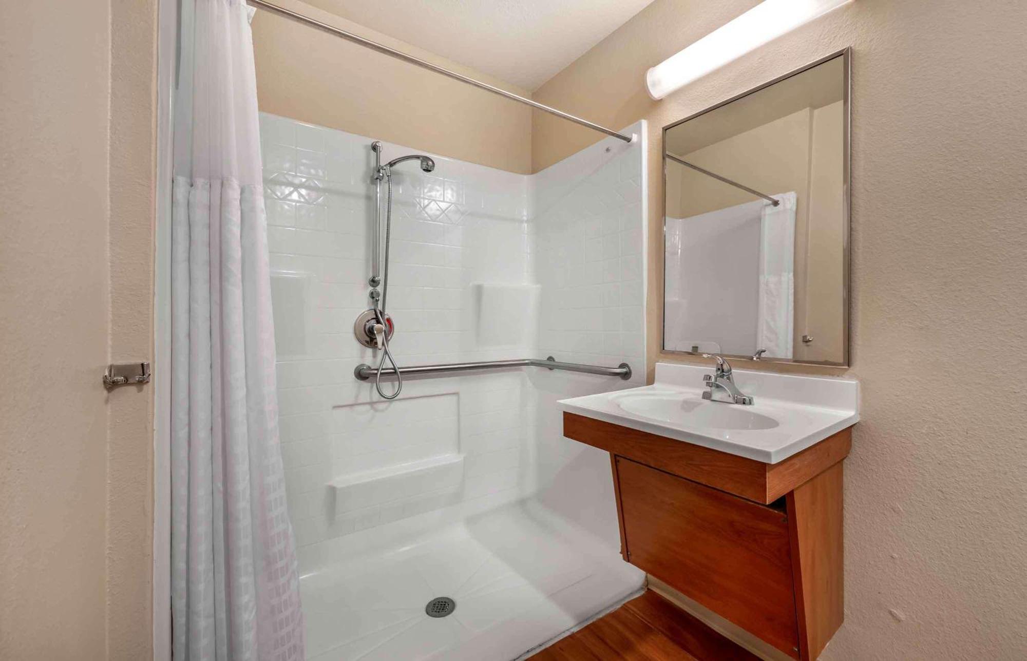 Extended Stay America Select Suites - Wichita - Airport Bagian luar foto