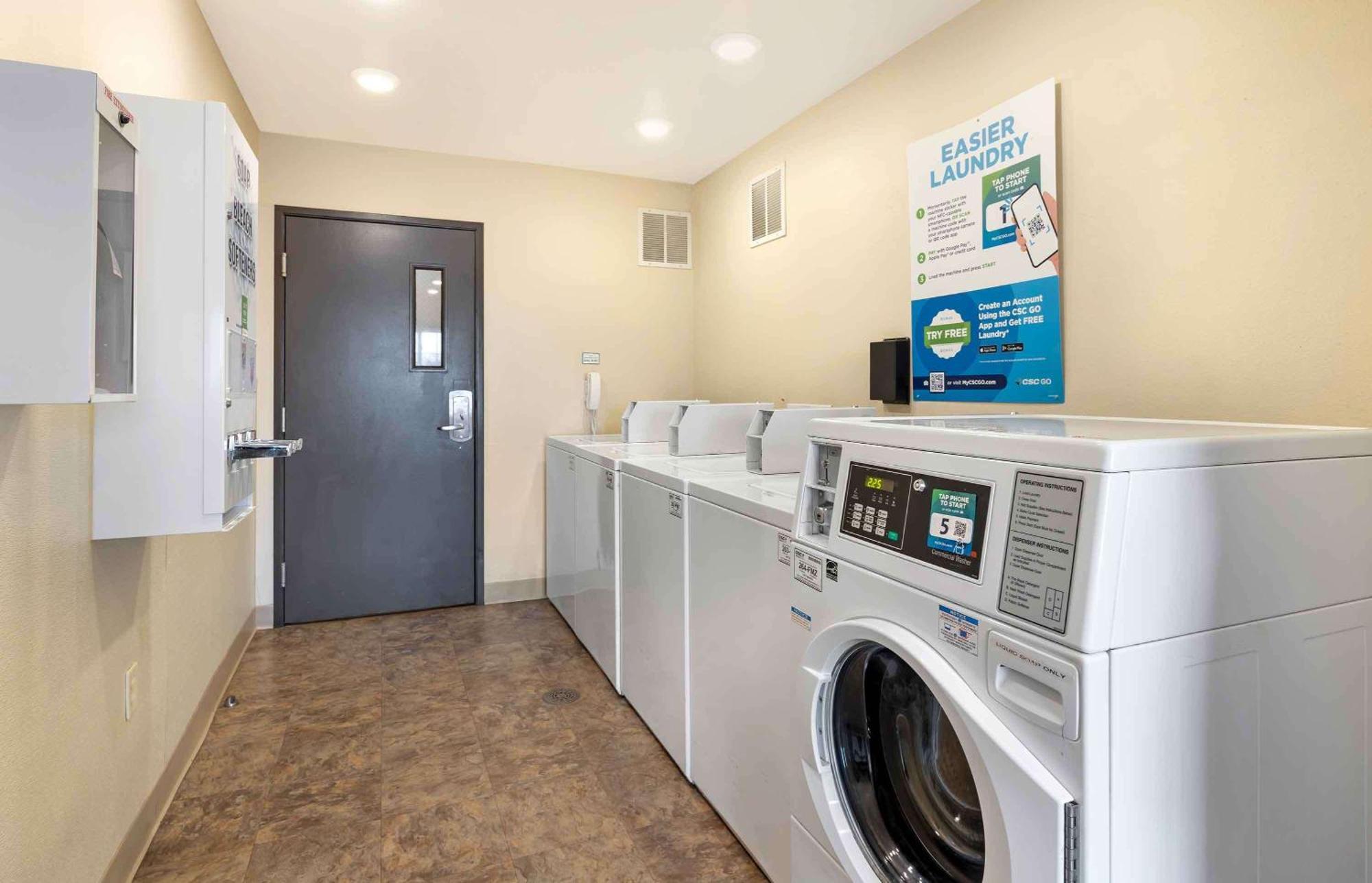 Extended Stay America Select Suites - Wichita - Airport Bagian luar foto