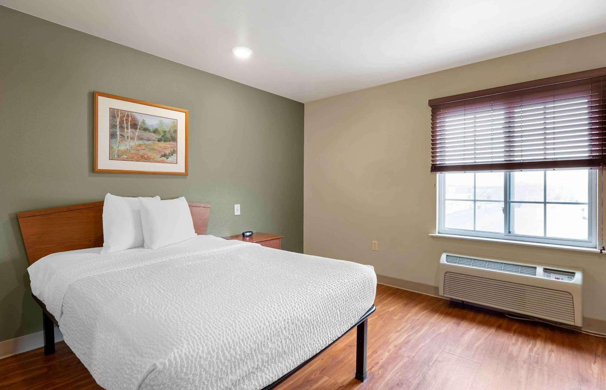 Extended Stay America Select Suites - Wichita - Airport Bagian luar foto