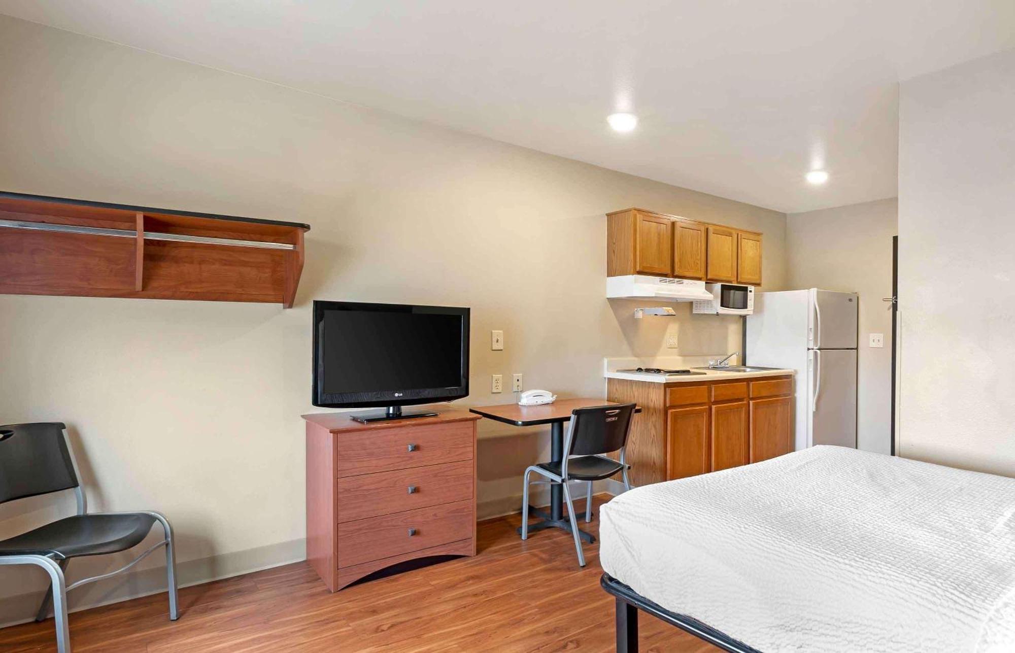 Extended Stay America Select Suites - Wichita - Airport Bagian luar foto
