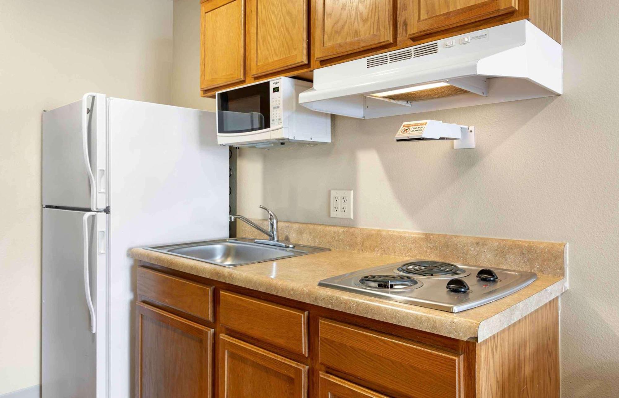 Extended Stay America Select Suites - Wichita - Airport Bagian luar foto