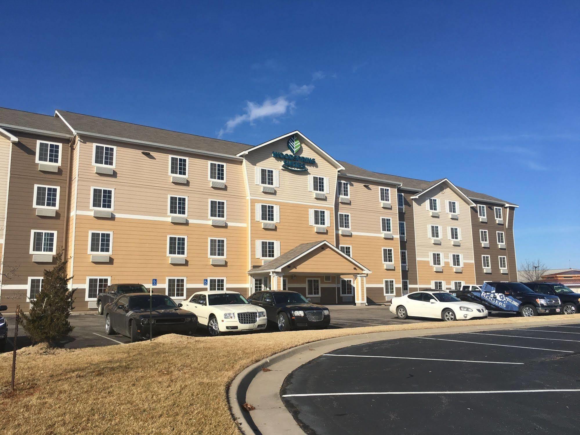 Extended Stay America Select Suites - Wichita - Airport Bagian luar foto